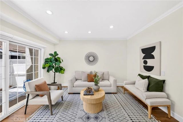 93 Goldenrod, Irvine, CA 92614