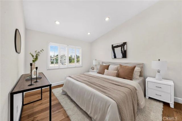 93 Goldenrod, Irvine, CA 92614