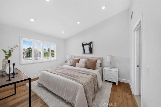 93 Goldenrod, Irvine, CA 92614