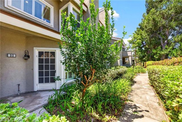 93 Goldenrod, Irvine, CA 92614