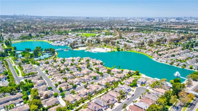 93 Goldenrod, Irvine, CA 92614