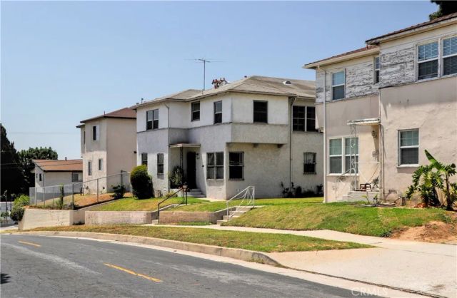 2633 7th Avenue Avenue, Los Angeles, CA 90018