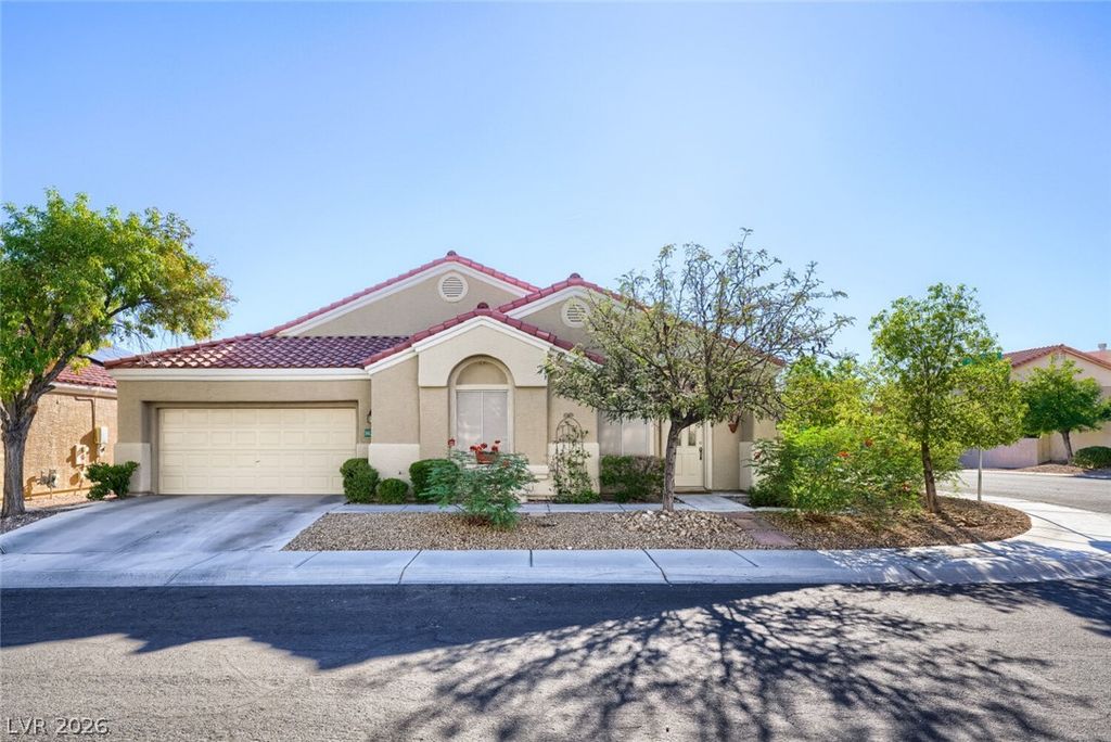 1620 Shadow Dancer Street, Las Vegas, NV 89128 — photo 2
