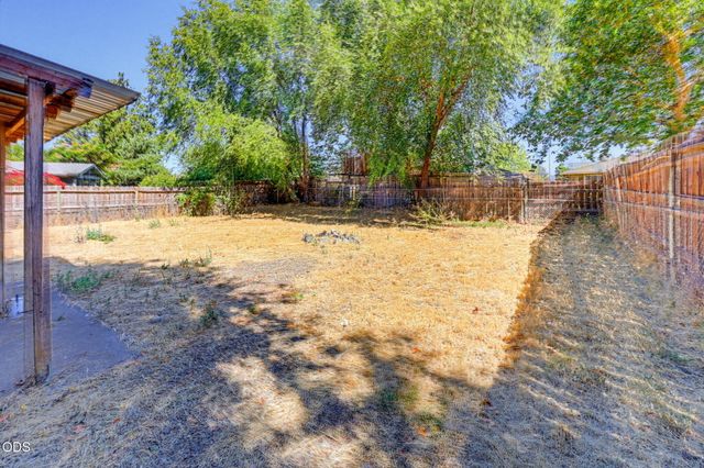 1995 Alpine Court, Medford, OR 97504