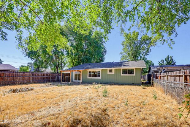 1995 Alpine Court, Medford, OR 97504