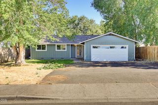 1995 Alpine Court, Medford, OR 97504
