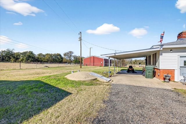 300 County Road 2100 Road, Seven Points, TX 75143