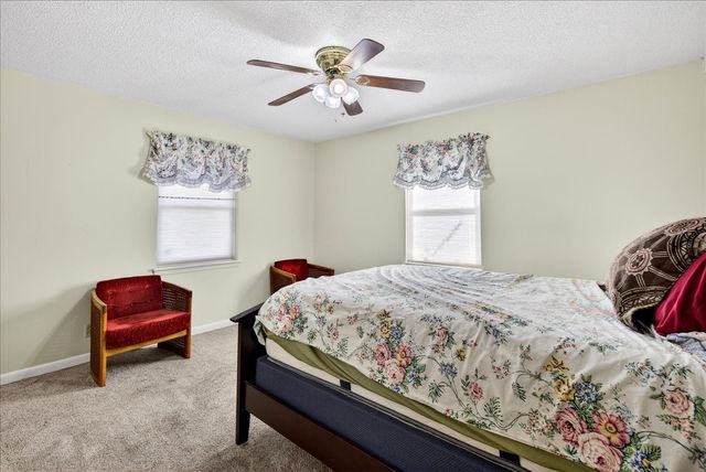 300 County Road 2100 Road, Seven Points, TX 75143