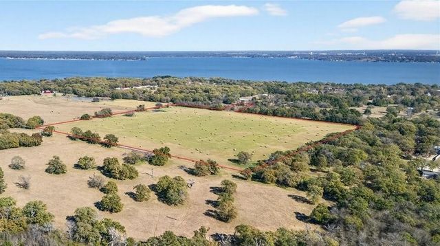 300 County Road 2100 Road, Seven Points, TX 75143