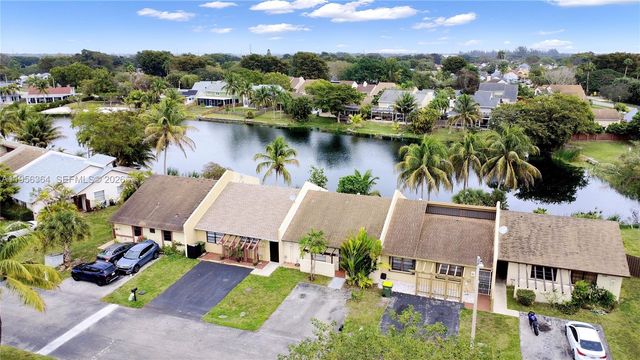 1511 Sandpiper Blvd, Homestead, FL 33035