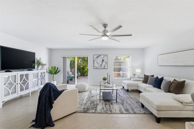 2700 BAYSHORE BOULEVARD 556, Dunedin, FL 34698