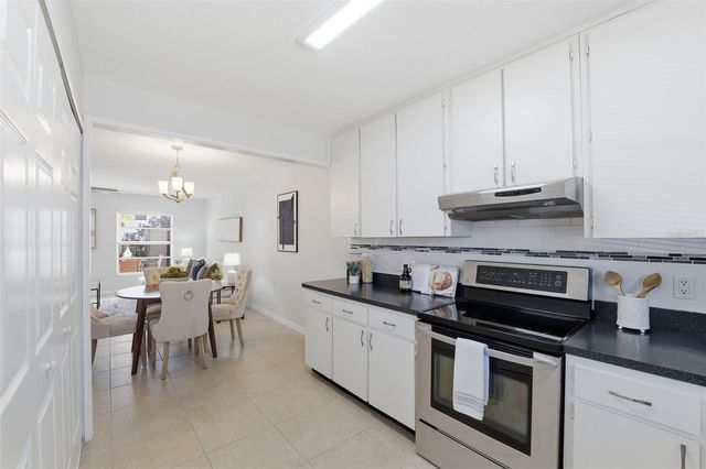 2700 BAYSHORE BOULEVARD 556, Dunedin, FL 34698