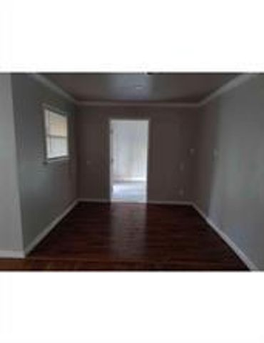 10546 Royal Oaks Drive, Houston, TX 77016