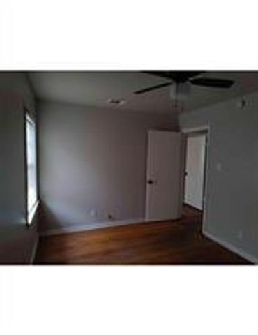 10546 Royal Oaks Drive, Houston, TX 77016