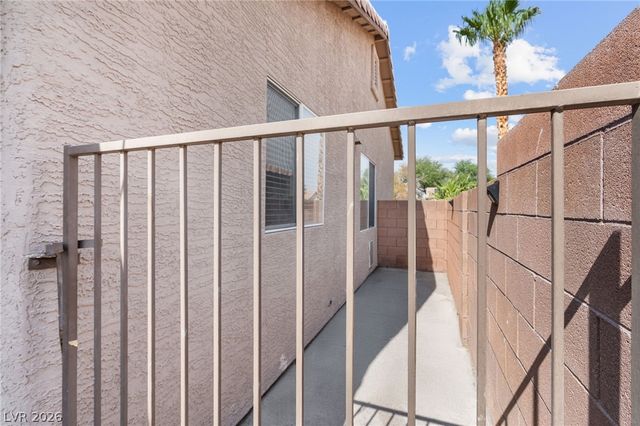 330 Desert Knolls Street, Henderson, NV 89014