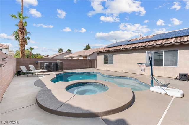 330 Desert Knolls Street, Henderson, NV 89014