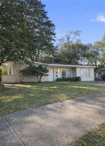 660 Halifax Drive, Mobile, AL 36609