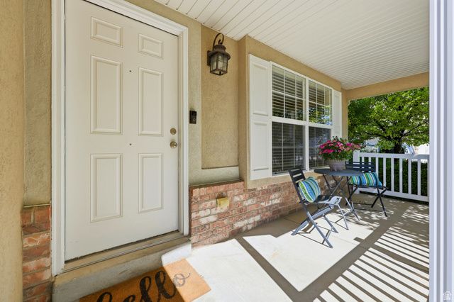8462 S OAK FARM DR, West Jordan, UT 84081