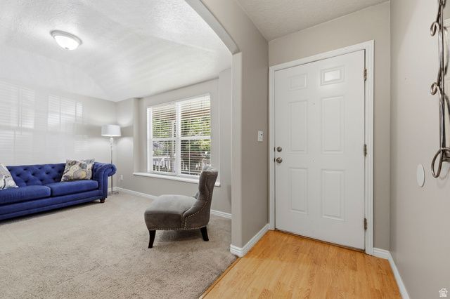 8462 S OAK FARM DR, West Jordan, UT 84081