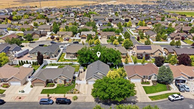 8462 S OAK FARM DR, West Jordan, UT 84081