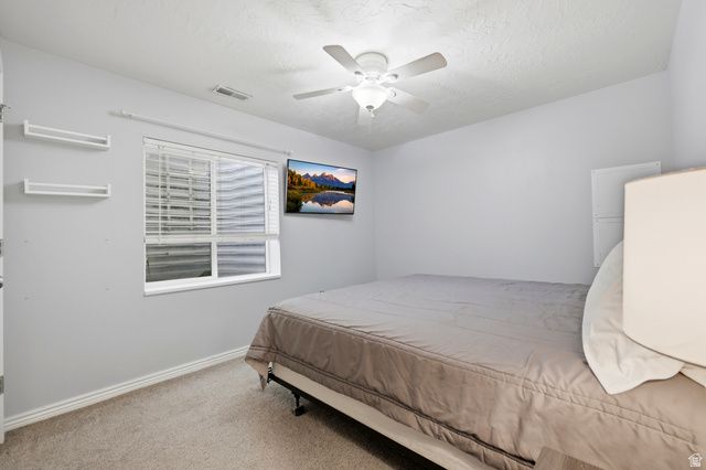 8462 S OAK FARM DR, West Jordan, UT 84081