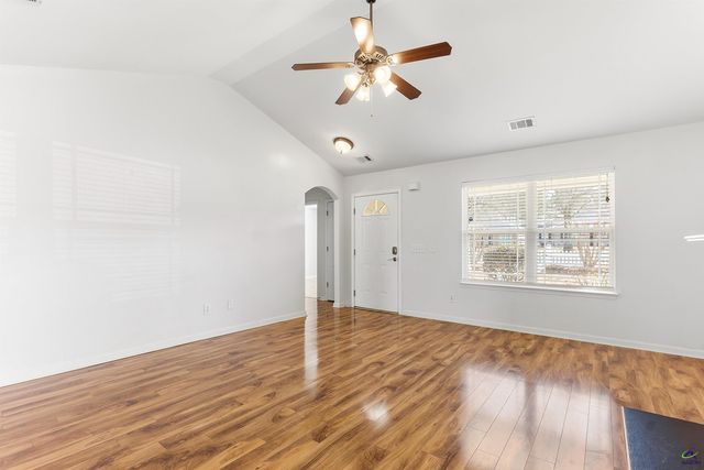 205 Charles Gray Blvd, Perry, GA 31069