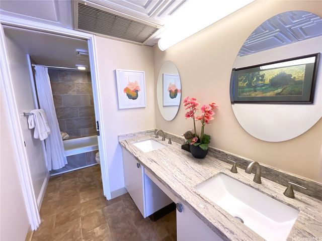 1650 Ala Moana Boulevard 3405, Honolulu, HI 96815