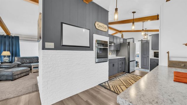 3105 Ansborough Avenue, Waterloo, IA 50701