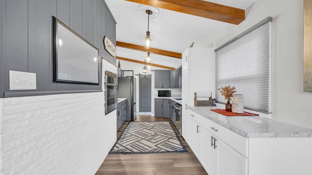 3105 Ansborough Avenue, Waterloo, IA 50701