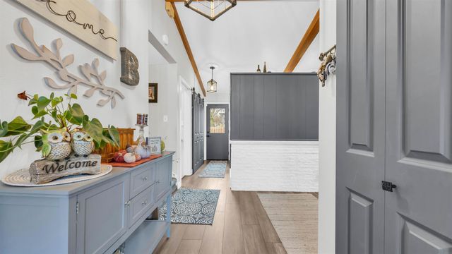 3105 Ansborough Avenue, Waterloo, IA 50701