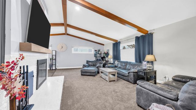 3105 Ansborough Avenue, Waterloo, IA 50701