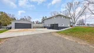 3105 Ansborough Avenue, Waterloo, IA 50701