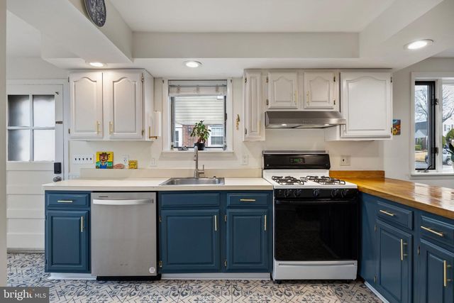 1305 UNIVERSITY AVE, Morton, PA 19070