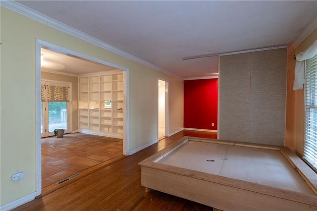 2291 Tuxedo Drive SE, Marietta, GA 30067