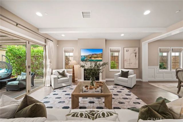 46 Shadybend, Irvine, CA 92602