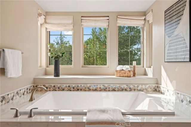 46 Shadybend, Irvine, CA 92602