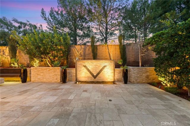 46 Shadybend, Irvine, CA 92602