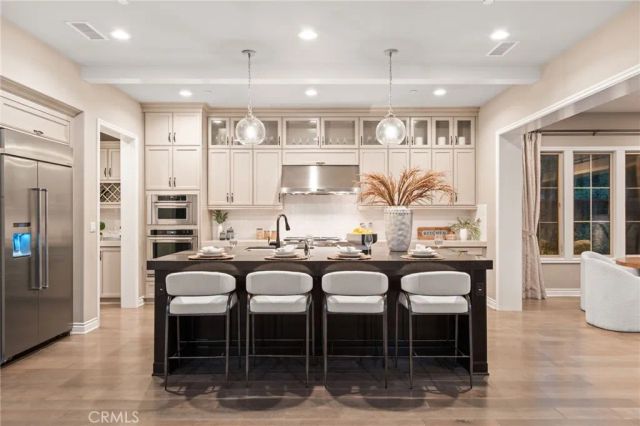 46 Shadybend, Irvine, CA 92602