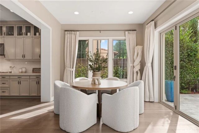 46 Shadybend, Irvine, CA 92602