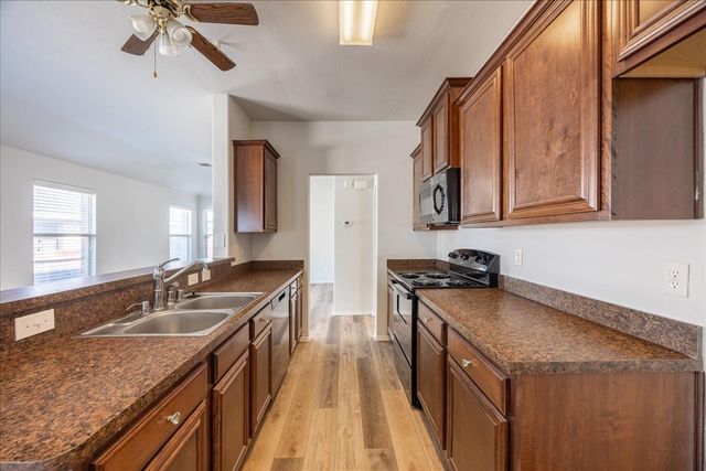 4033 Ridgetop Drive, Heartland, TX 75126