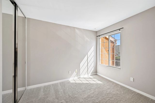 5252 Balboa Arms Dr 205, San Diego, CA 92117