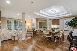 575 S Barrington Avenue 107, Los Angeles, CA 90049