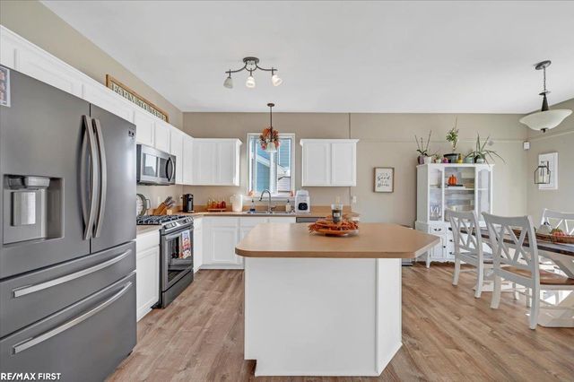 32542 Thatcher Street, New Haven, MI 48048