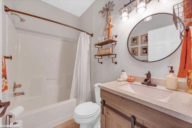 32542 Thatcher Street, New Haven, MI 48048