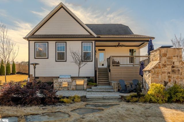 224 Grayson Drive, Travelers Rest, SC 29690