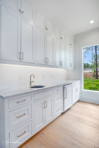 2121 Pecan Square Avenue, Shreveport, LA 71106