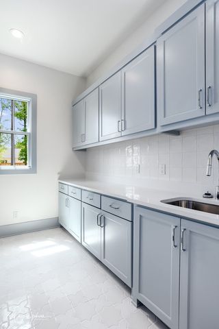 2121 Pecan Square Avenue, Shreveport, LA 71106