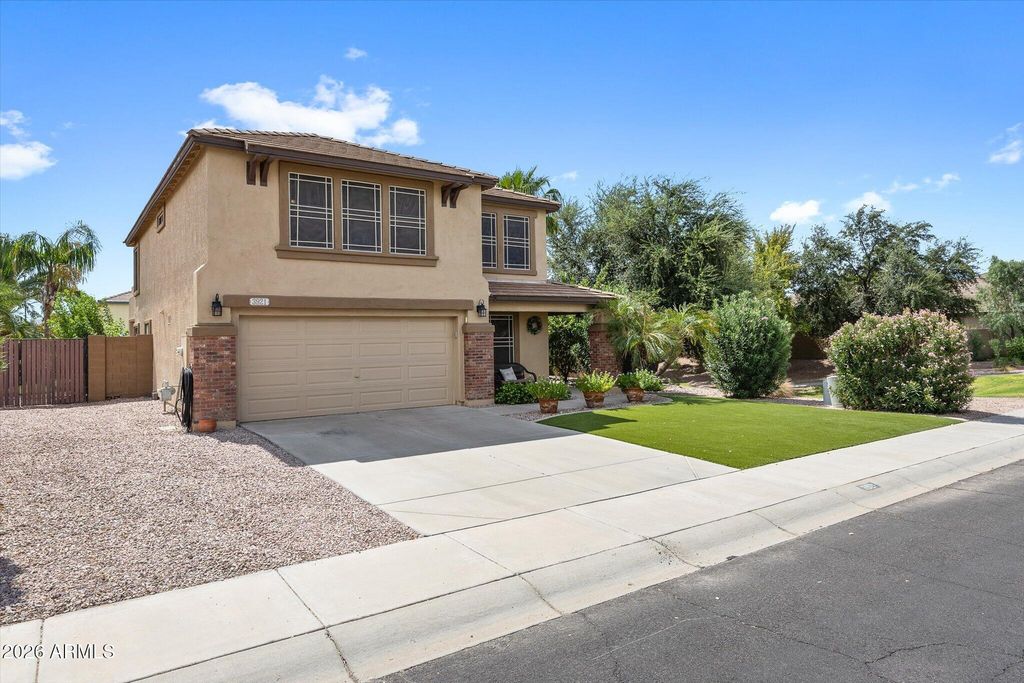 3921 E ESPLANADE Avenue, Gilbert, AZ 85297 — photo 2