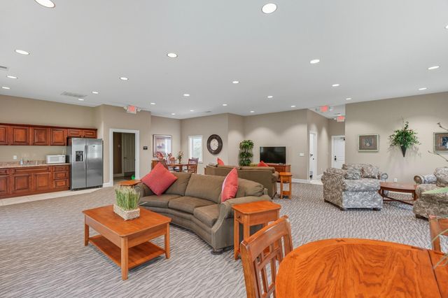 228 Seven Cove Lane 1-202, Kimberling City, MO 65686