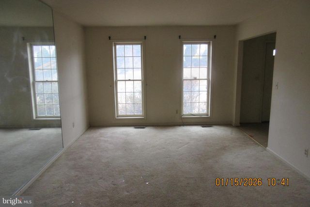 17236 FOUNDERS MILL DR, Rockville, MD 20855